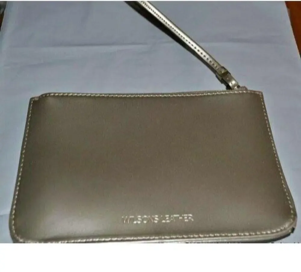 Madison Wristlet - Silver 8.25